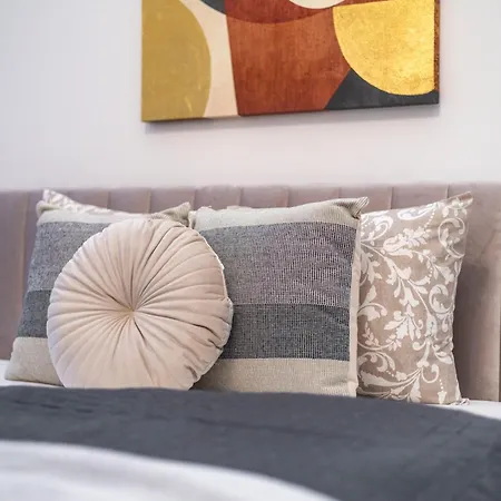 Apartamento Deluxe & Cozy Located Joseph Boulevard Budapeste