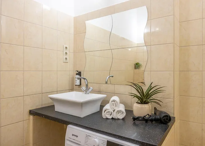 Deluxe & Cozy Located Joseph Boulevard * Budapeste
