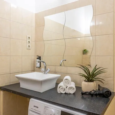 Deluxe & Cozy Located Joseph Boulevard * Budapešť