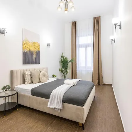 Lägenhet Deluxe & Cozy Located Joseph Boulevard