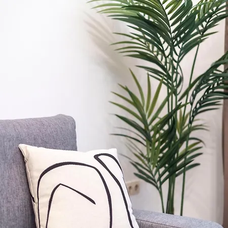 Deluxe & Cozy Located Joseph Boulevard Appartement