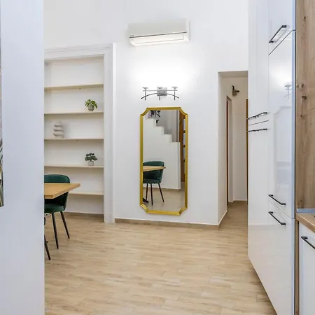 Deluxe & Cozy Located Joseph Boulevard